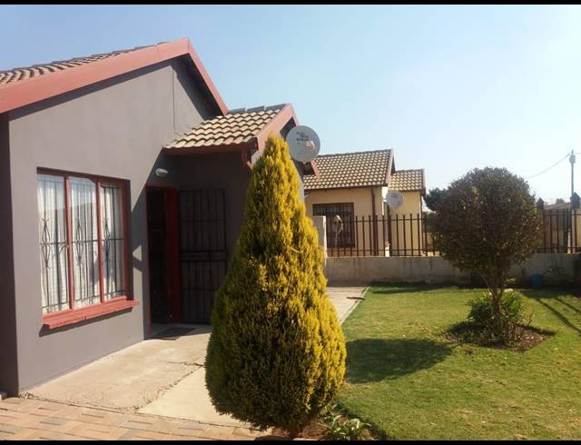 2 BEDROOM HOUSE SOLD IN SOSHANGUVE XX